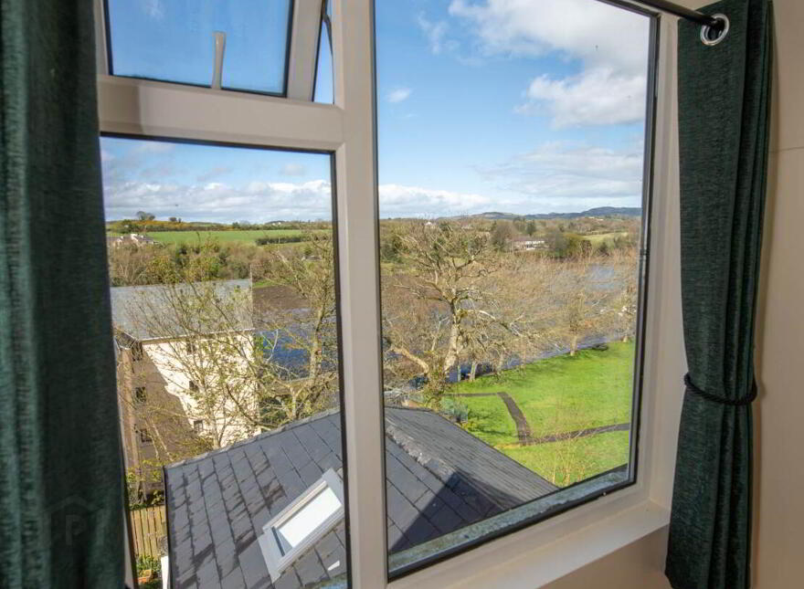 Castle Street, Ramelton, F92N8W2