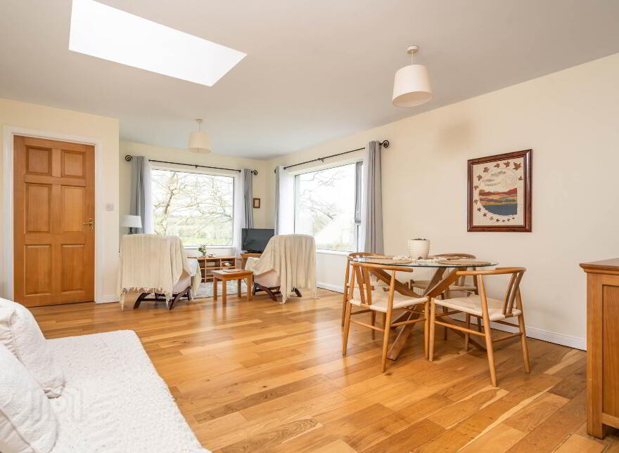 Castle Street, Ramelton, F92N8W2