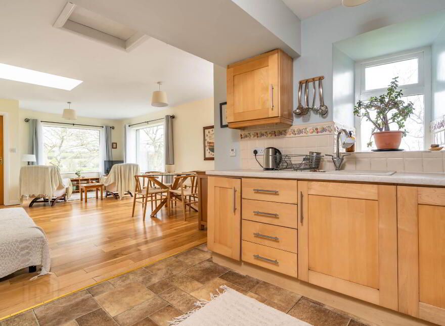 Castle Street, Ramelton, F92N8W2