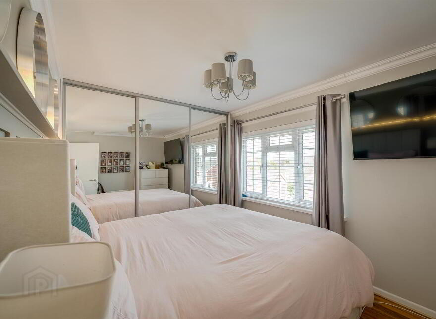 30 Hanwood Heights, Dundonald, Belfast, BT16 1XU