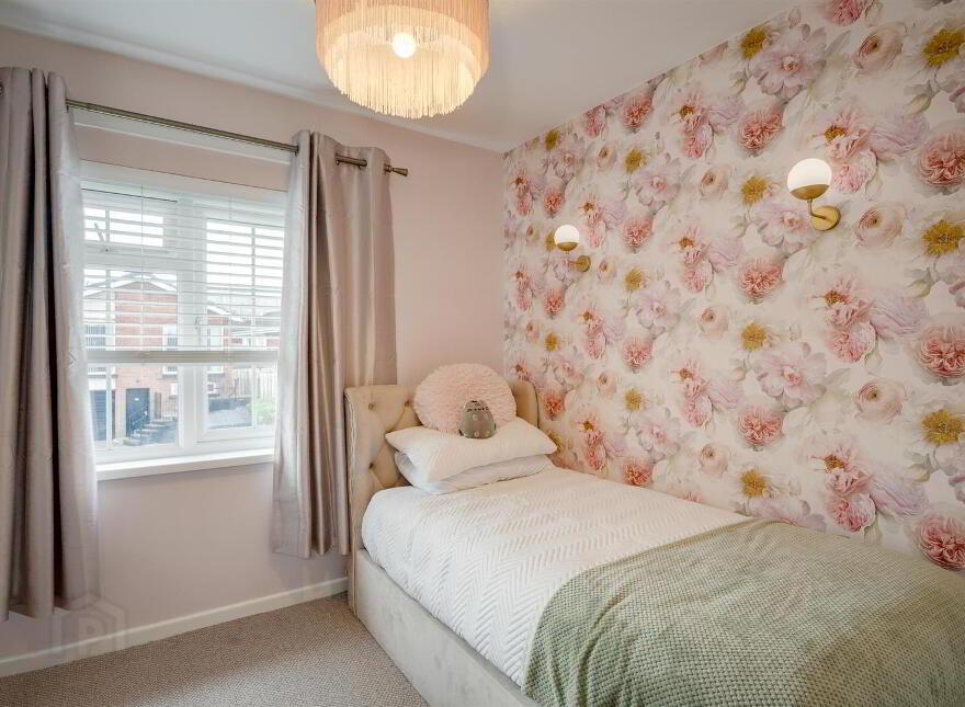 30 Hanwood Heights, Dundonald, Belfast, BT16 1XU