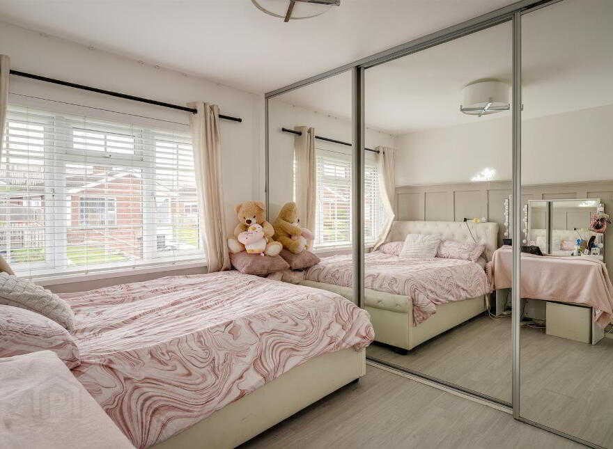 30 Hanwood Heights, Dundonald, Belfast, BT16 1XU