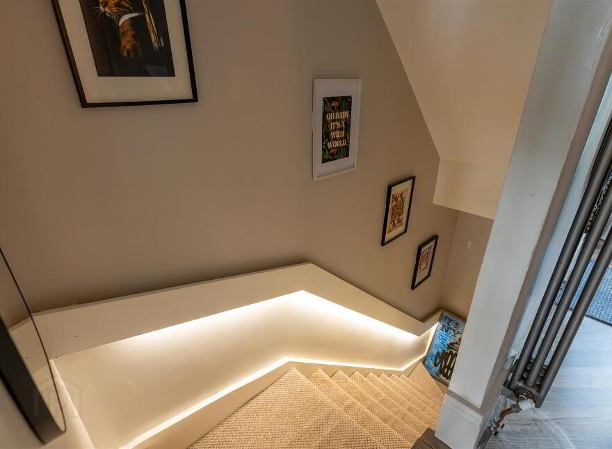 30 Hanwood Heights, Dundonald, Belfast, BT16 1XU
