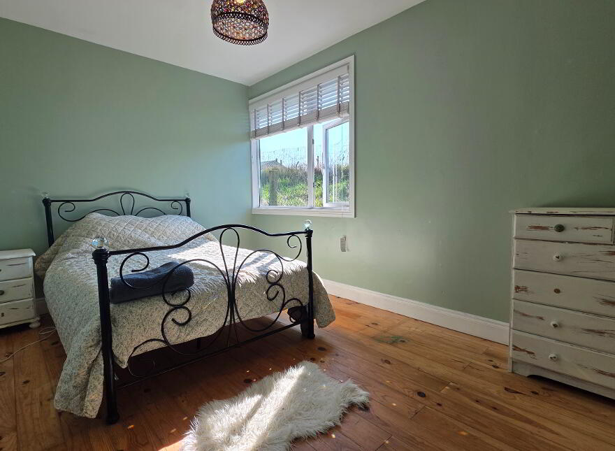 Lahard, Whitegate, P25P267