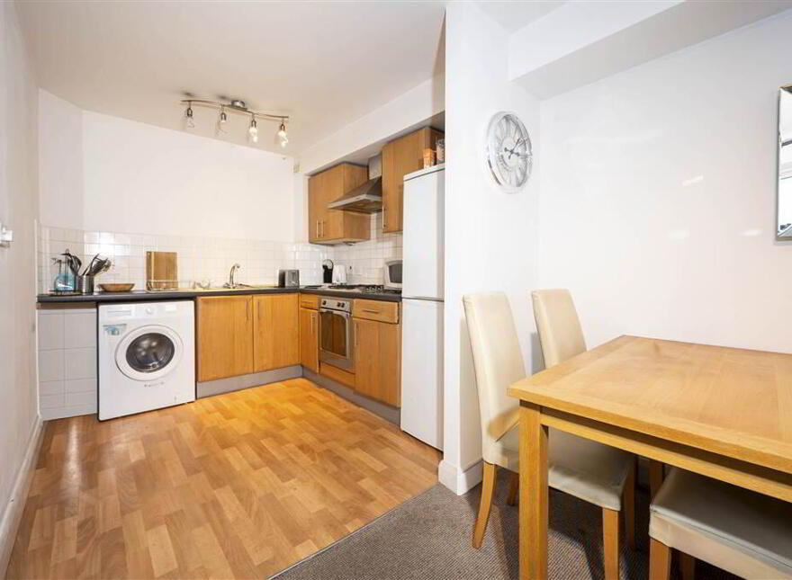 Apt 7, Elmwood Building, Old Bakers Court, Belfast, BT6 8QS photo 3