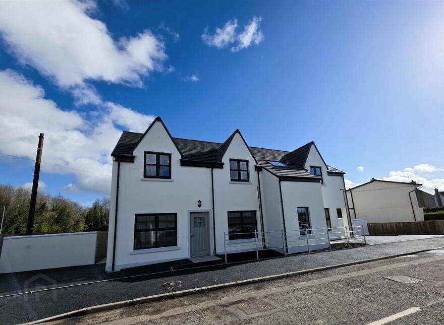 39A Benson Street, Lisburn, BT28 2AA