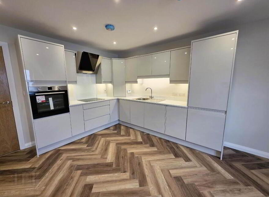 39A Benson Street, Lisburn, BT28 2AA