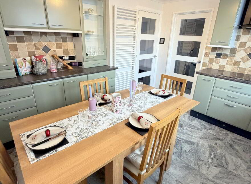 122 Avonmore Park, Lisburn, BT28 1NJ
