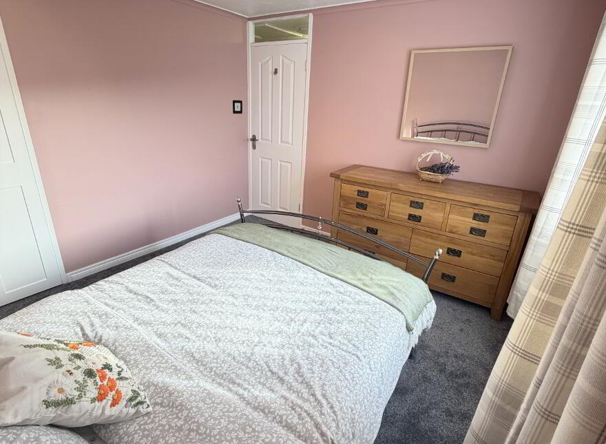 122 Avonmore Park, Lisburn, BT28 1NJ