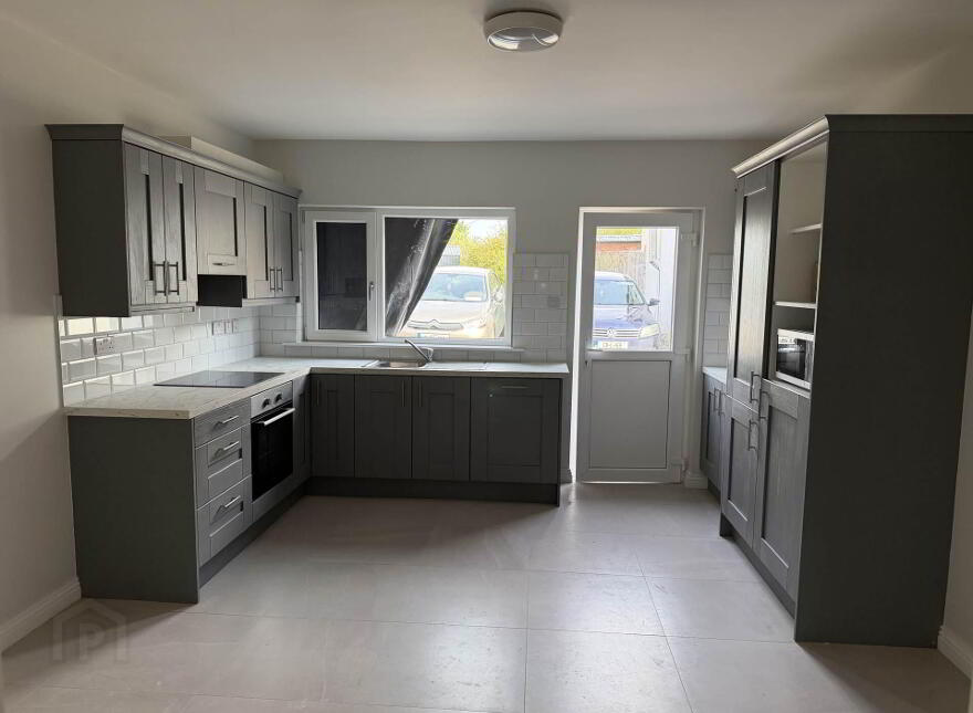 30 Railway View, Roscrea, E53AX93
