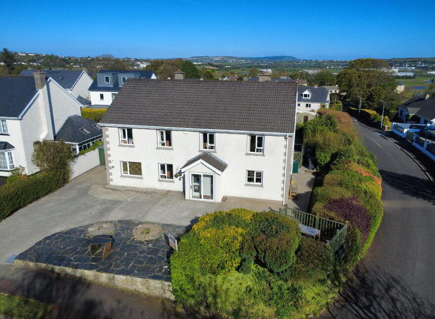 Carmullin House, 11 Orchard Grove, Letterkenny, F92V8RX