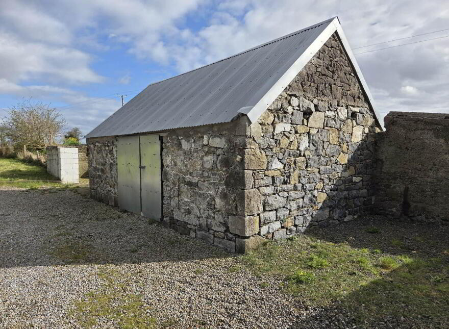 Castlefarm, Hospital