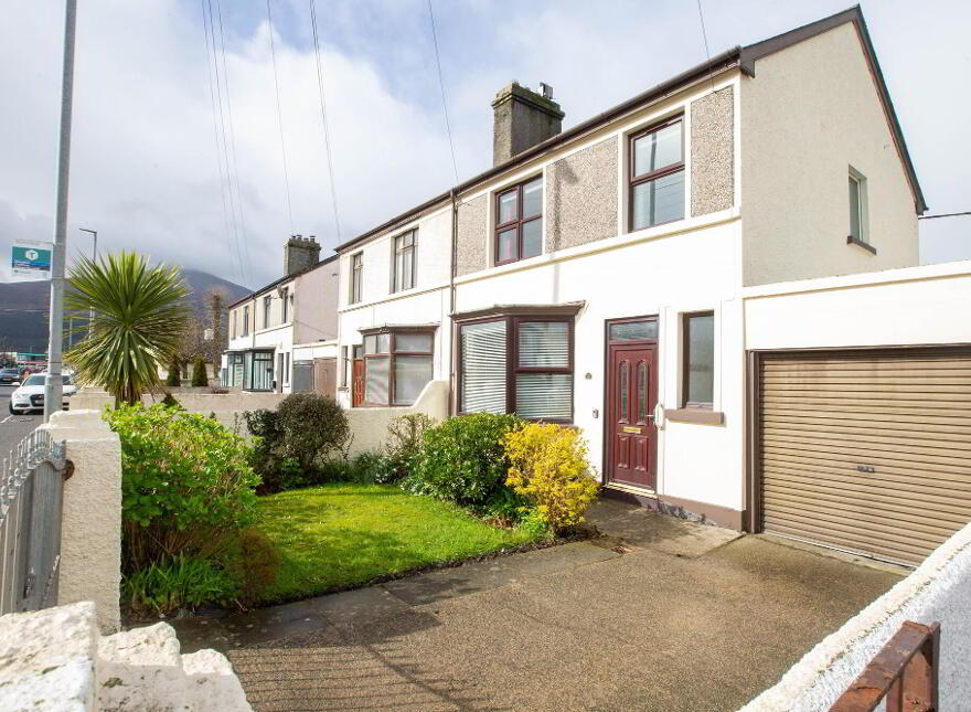 12 Dundrum Road, Newcastle, BT33 0BG