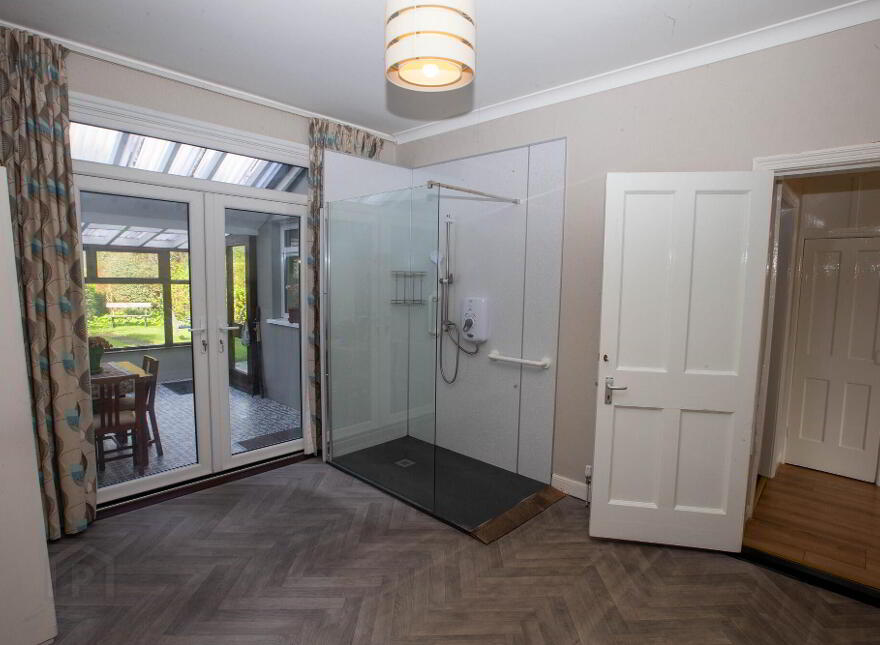 12 Dundrum Road, Newcastle, BT33 0BG
