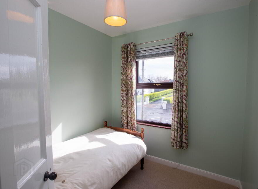 12 Dundrum Road, Newcastle, BT33 0BG