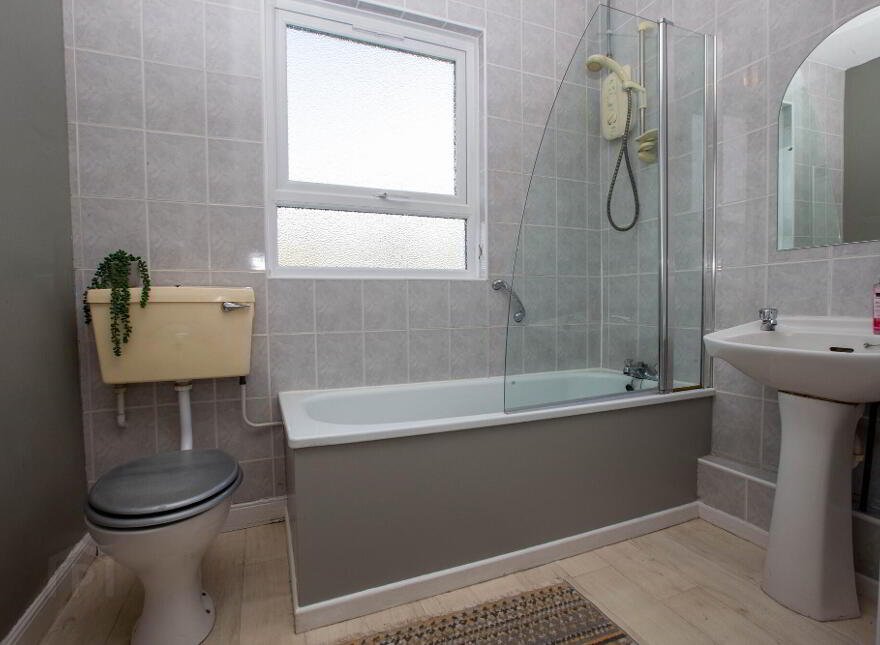 12 Dundrum Road, Newcastle, BT33 0BG