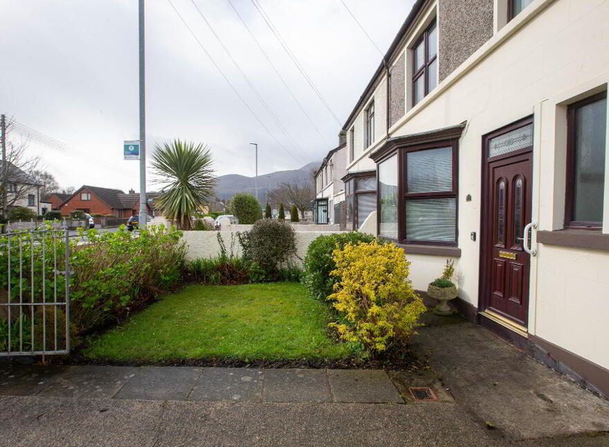 12 Dundrum Road, Newcastle, BT33 0BG