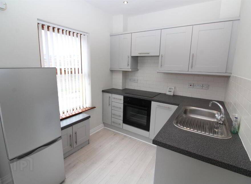 46 Mayfield High Street, Newtownabbey, BT36 7WU