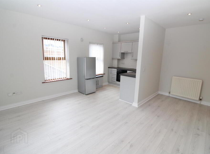 46 Mayfield High Street, Newtownabbey, BT36 7WU
