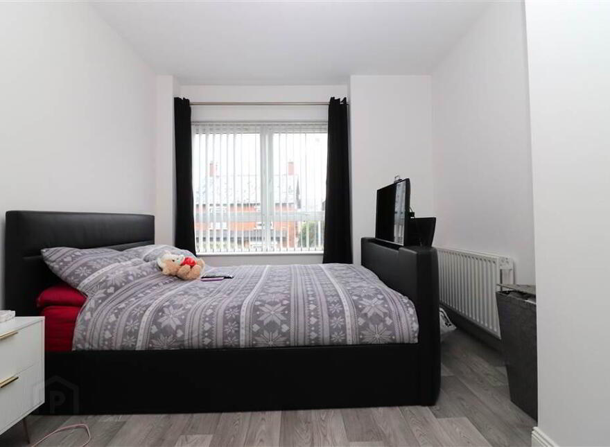 2 Warren Gardens Mews, Warren Gardens, Lisburn, BT28 1GY