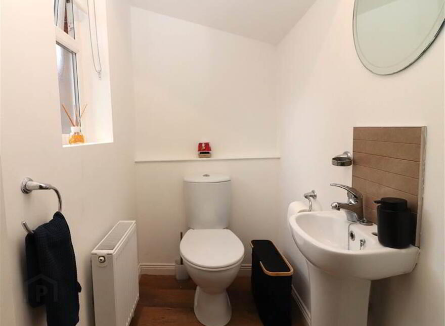 2 Warren Gardens Mews, Warren Gardens, Lisburn, BT28 1GY