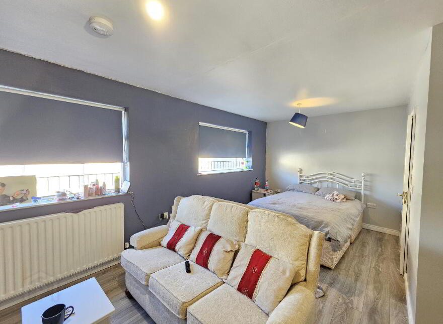 1 & 1A Church Square, Rathfriland, BT34 5PT