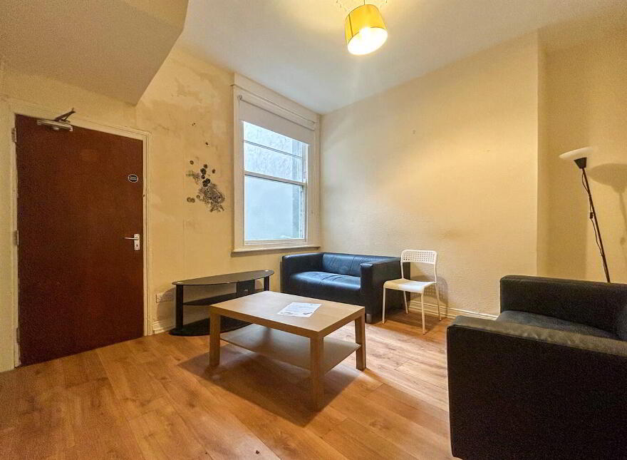 25 Wolseley Street, Belfast, BT7 1LG