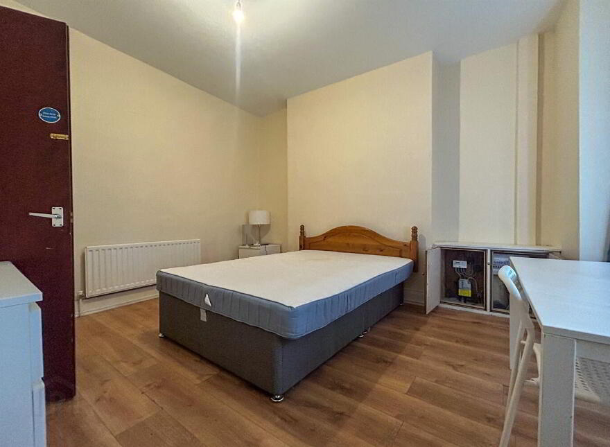 25 Wolseley Street, Belfast, BT7 1LG