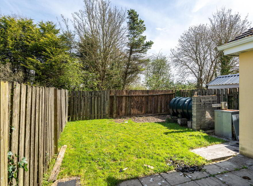 5 Warren Grove, Ard Ri, Golden Island, Athlone, N37F2D6