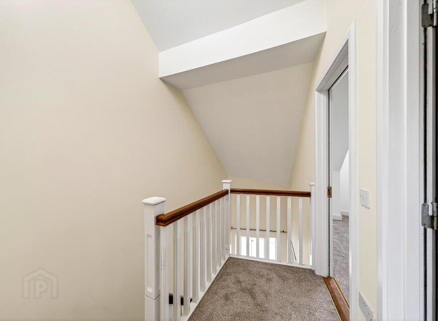 5 Warren Grove, Ard Ri, Golden Island, Athlone, N37F2D6