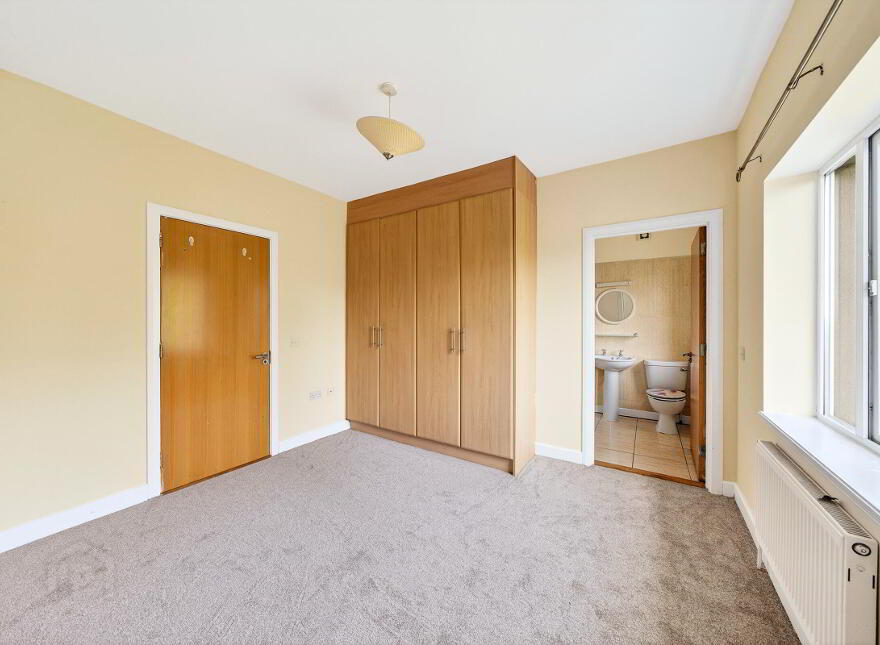 5 Warren Grove, Ard Ri, Golden Island, Athlone, N37F2D6