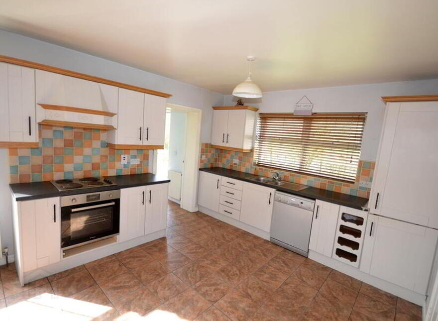 36 Greenfields, Convoy, F93XT59