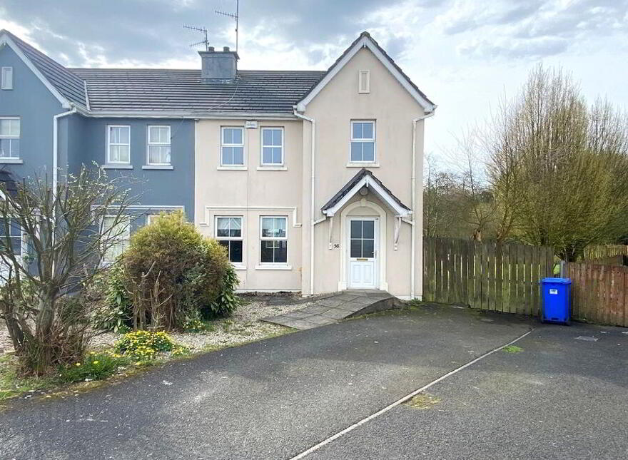 36 Greenfields, Convoy, F93XT59