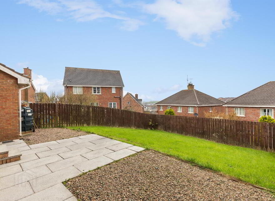 15 Demesne Park, Downpatrick, BT30 6WG