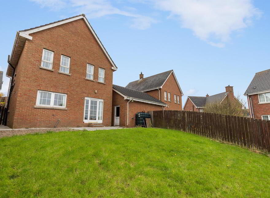15 Demesne Park, Downpatrick, BT30 6WG