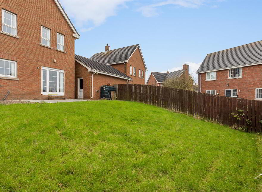 15 Demesne Park, Downpatrick, BT30 6WG