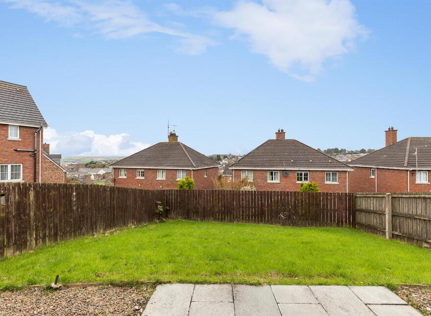 15 Demesne Park, Downpatrick, BT30 6WG