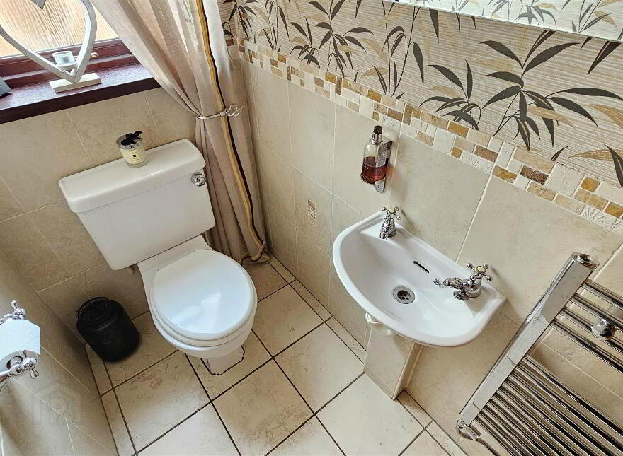2 Sandringham Park, Carrickfergus, BT38 9EP