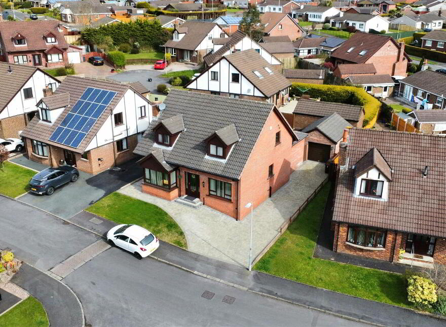 2 Sandringham Park, Carrickfergus, BT38 9EP
