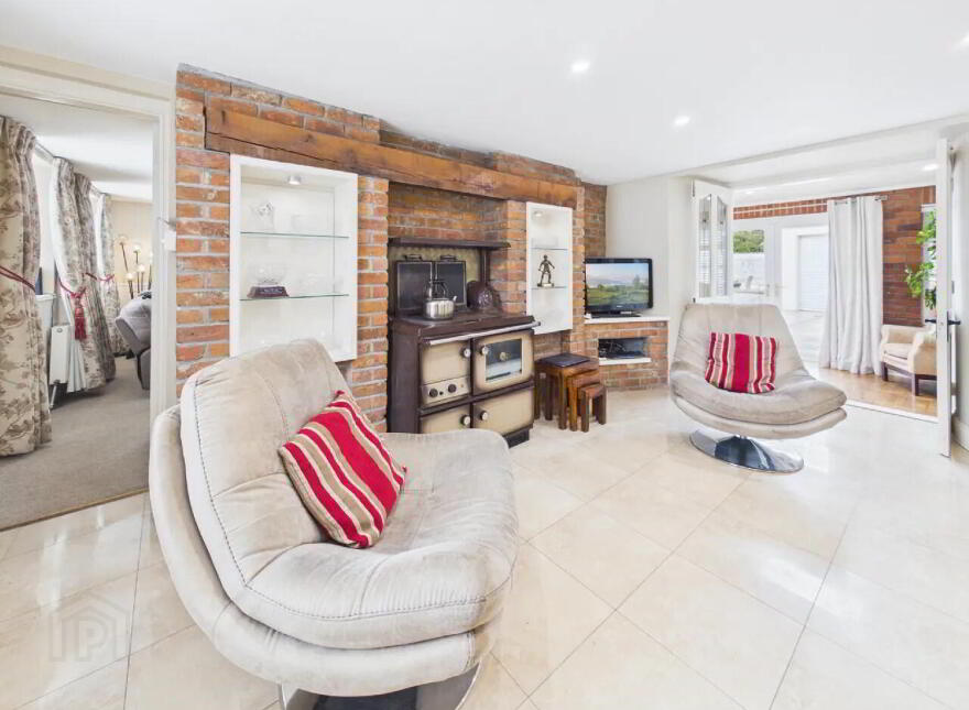 Commercial Premises &, 5 Bed House, Hollyford Village, Hollyford, E34HR25