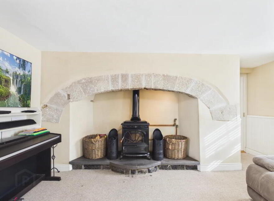 Commercial Premises &, 5 Bed House, Hollyford Village, Hollyford, E34HR25