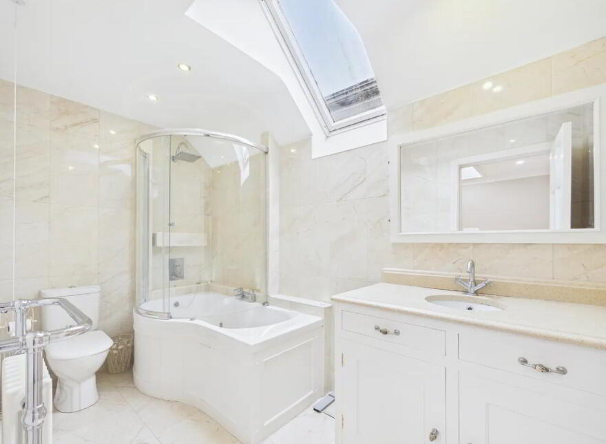 Commercial Premises &, 5 Bed House, Hollyford Village, Hollyford, E34HR25