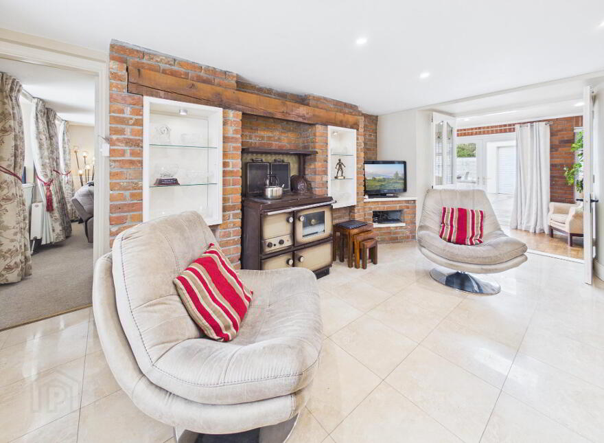 Commercial Premises &, 5 Bed House, Hollyford Village, Hollyford, E34HR25