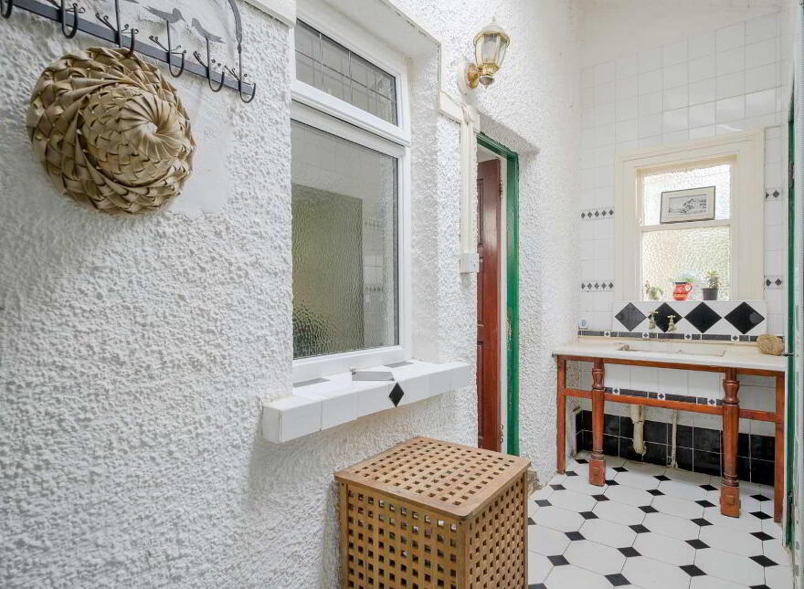 80 Bryansburn Road, Bangor, BT20 3SB