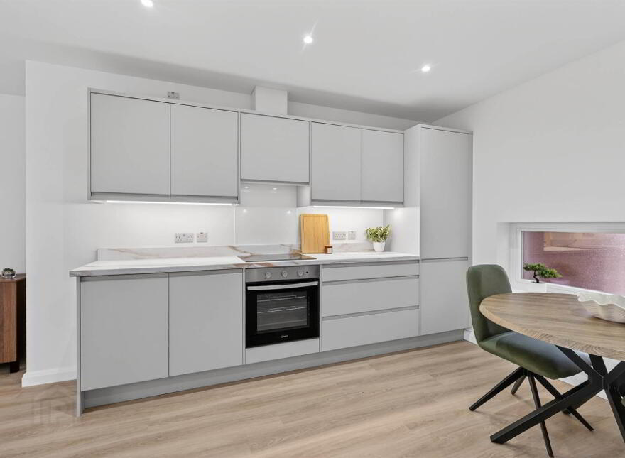 Apt 7, 2 Dayton Street, Belfast, BT13 2BX