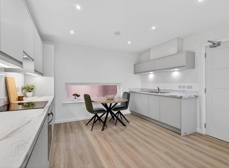 Apt 7, 2 Dayton Street, Belfast, BT13 2BX