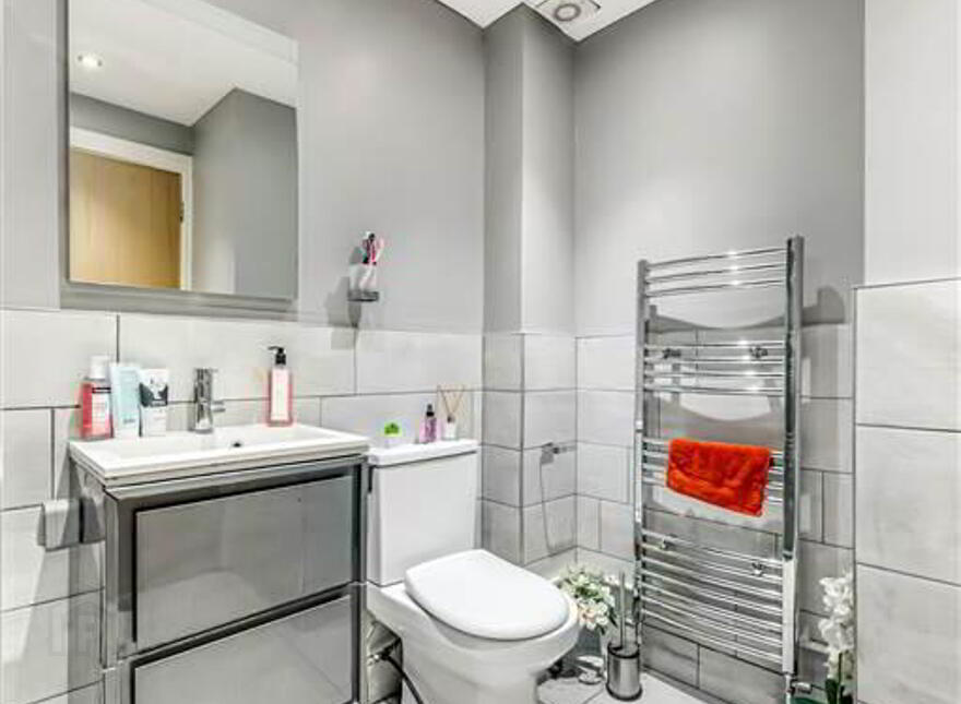 Apt 7, Locksley Lane, Upper Lisburn Road, Belfast, BT10 0BH