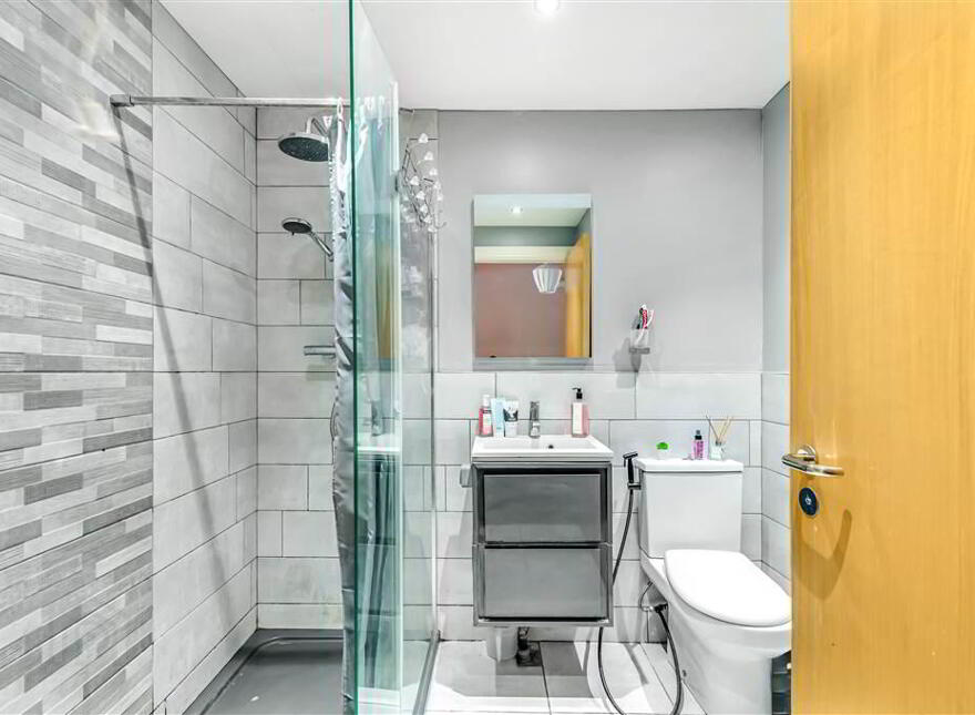 Apt 7, Locksley Lane, Upper Lisburn Road, Belfast, BT10 0BH