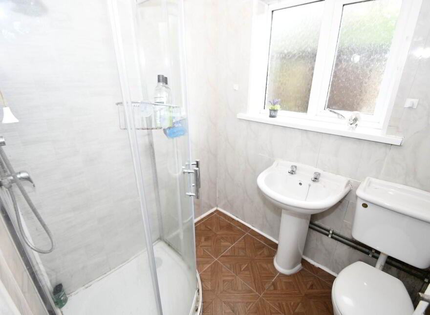9 Norfolk Road, Glen Road, Belfast, BT11 8DE