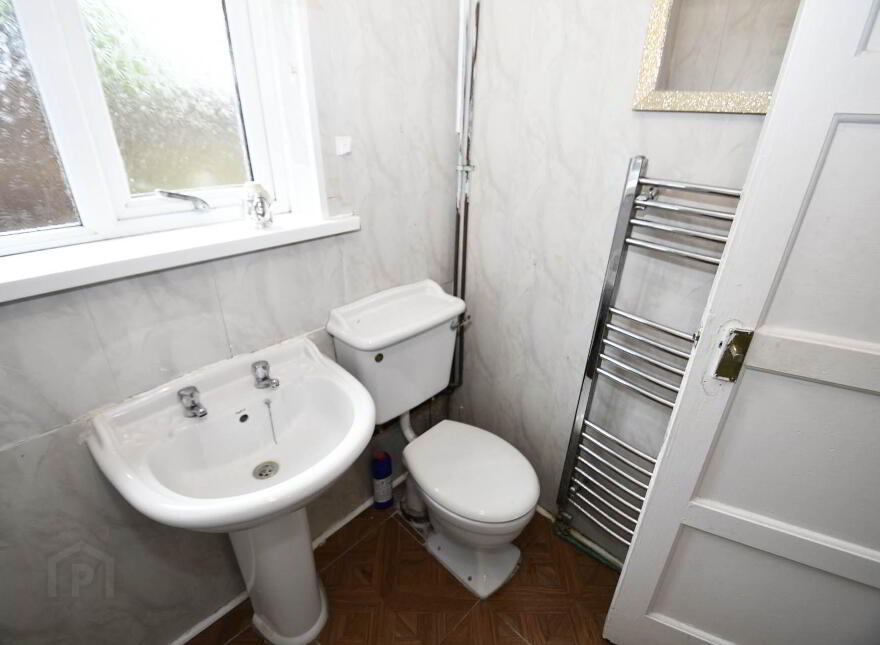 9 Norfolk Road, Glen Road, Belfast, BT11 8DE
